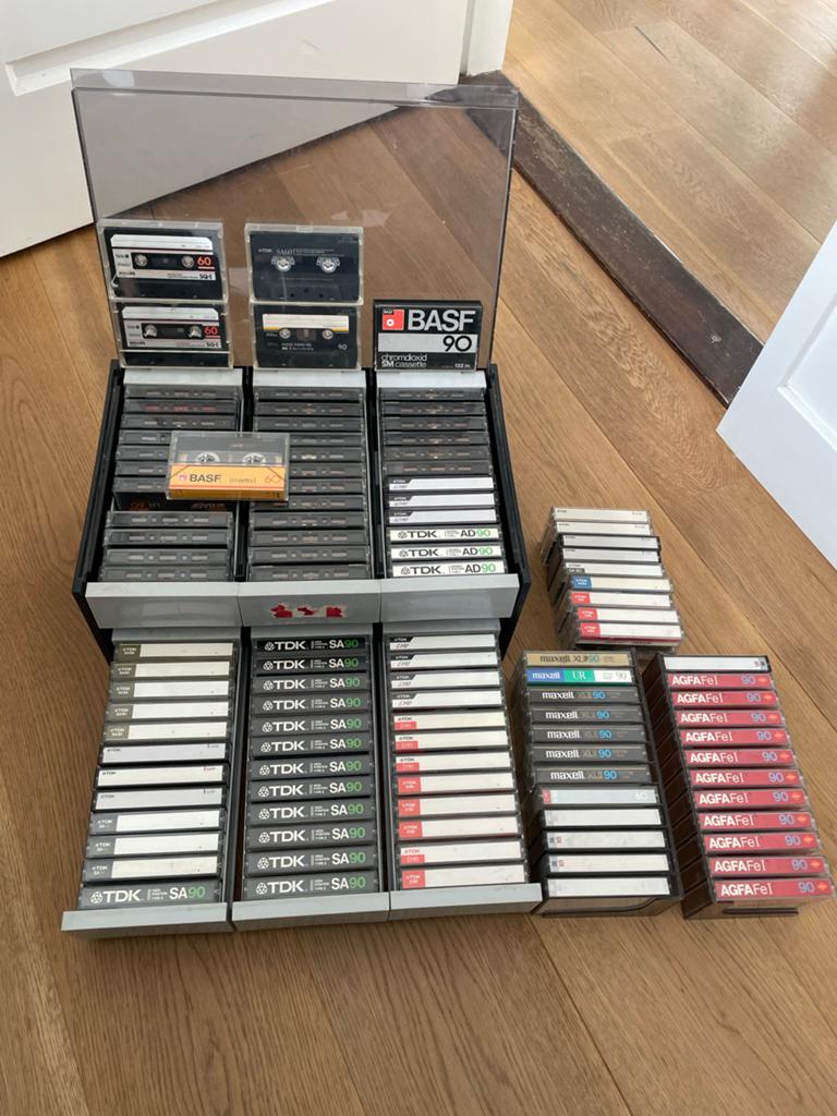 111 Cassettebandjes (zie foto), Cd's en Dvd's, Cassettebandjes, Ophalen, Gebruikt, Overige genres, Voorbespeeld