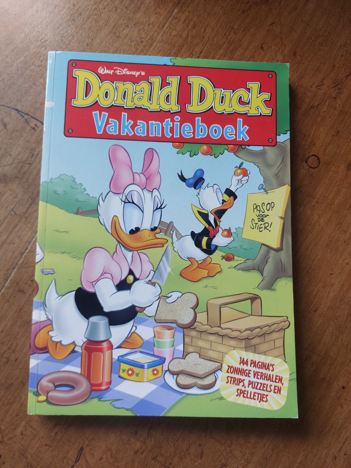 Donald Duck Vakantieboeken 2005 en 2006, Boeken, Stripboeken, Meerdere stripboeken, Ophalen of Verzenden, Gelezen