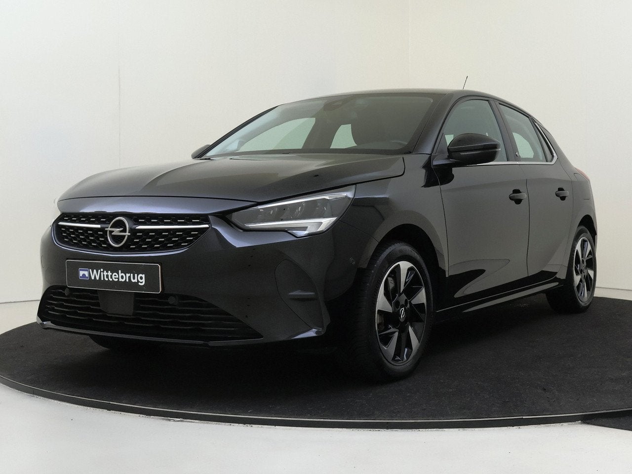 Opel CORSA-E Elegance 50 kWh | Keyless | Carplay | Camera |, Auto's, Opel, 136 pk, Gebruikt, Zwart, Origineel Nederlands