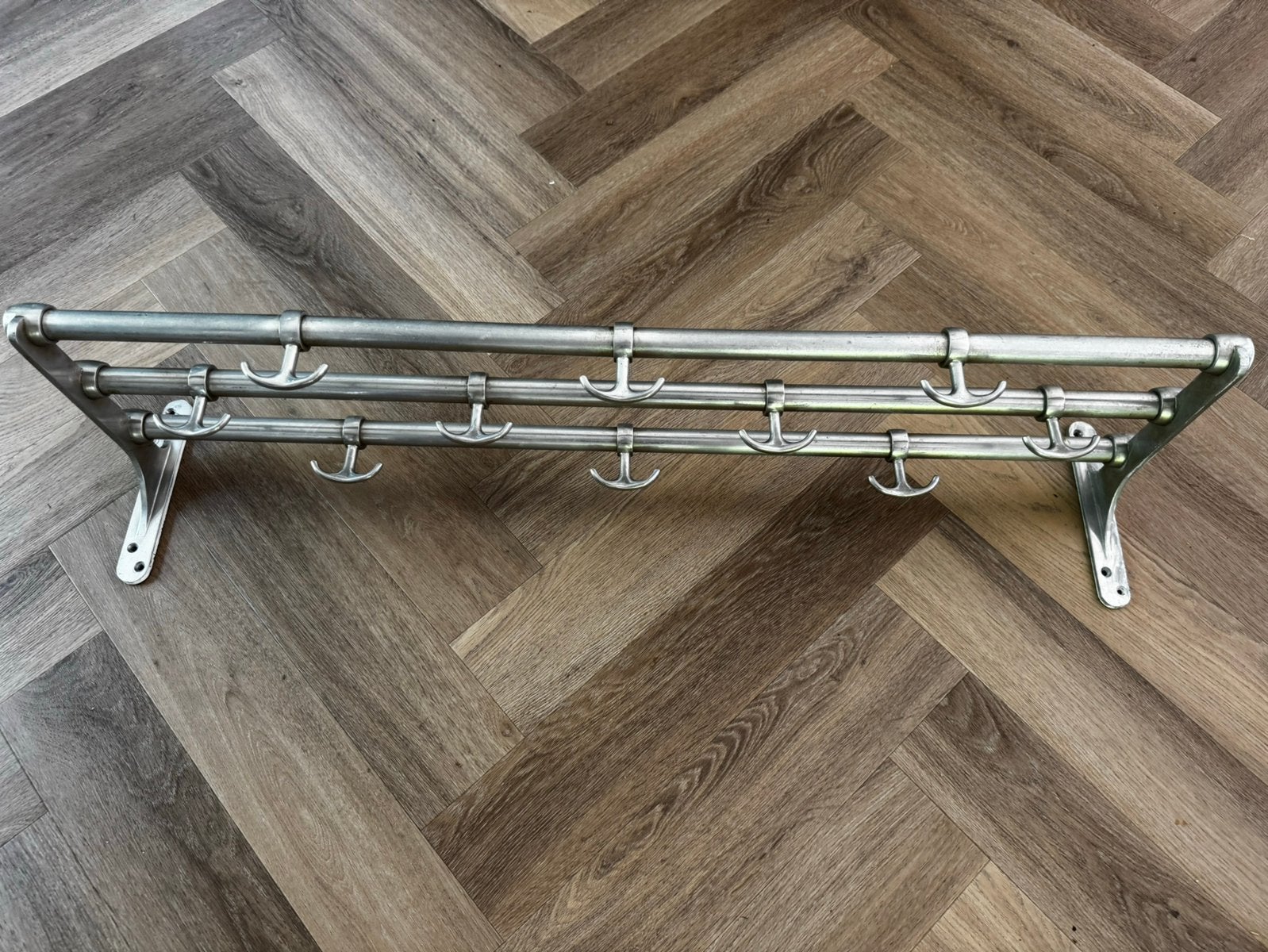 Prachtige vintage aluminium wandkapstok, Ophalen