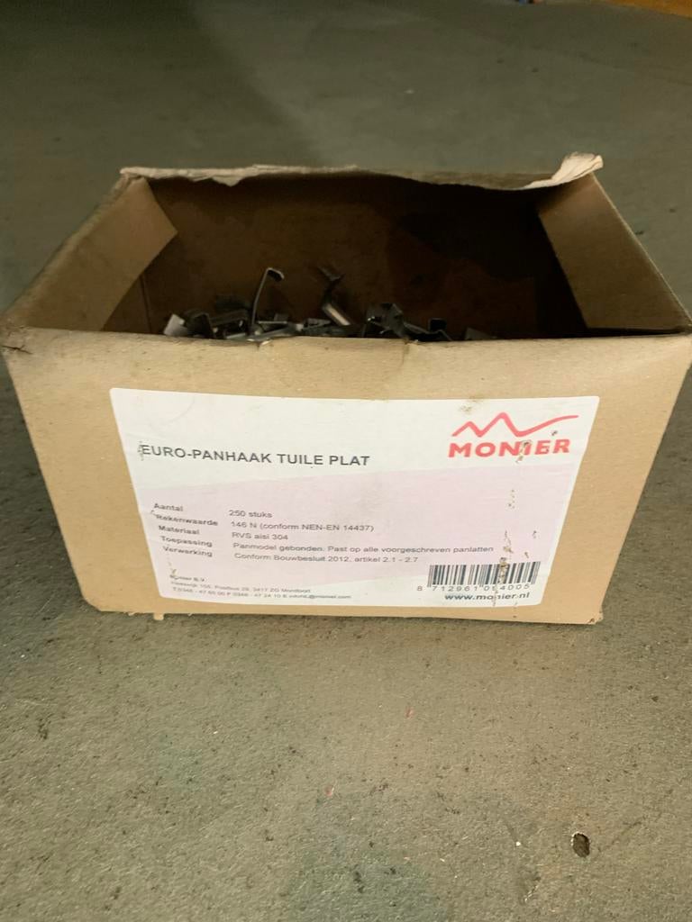 Monier Tuile Plat Euro Panhaken - 500 stuks, Overige typen, Nieuw, Ophalen of Verzenden, Metaal
