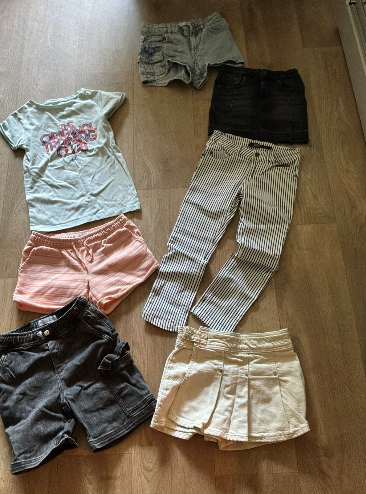 ZomerKleding Meisjes:Shorts,Rokje,Broek T-shirt maat 122/128, Ophalen of Verzenden, Gebruikt, Meisje