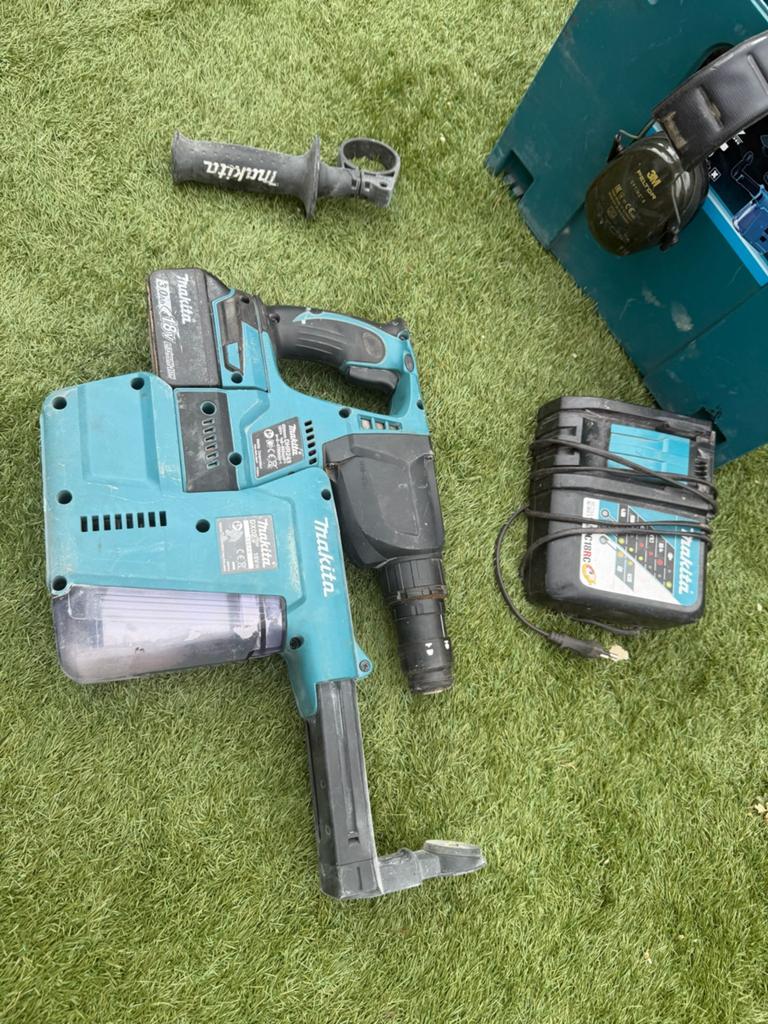 Makita DHR242 18V SDS+ Boorhamer incl. accu en oplader, Doe-het-zelf en Verbouw, Gereedschap | Boormachines, Ophalen of Verzenden