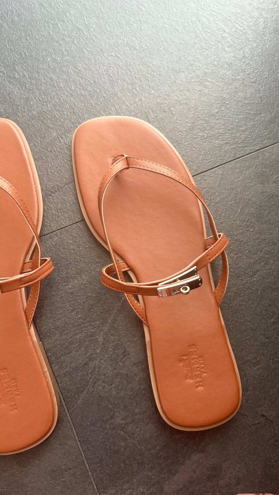 Hermes slippers maat 38, Slippers, Bruin, Verzenden, Nieuw