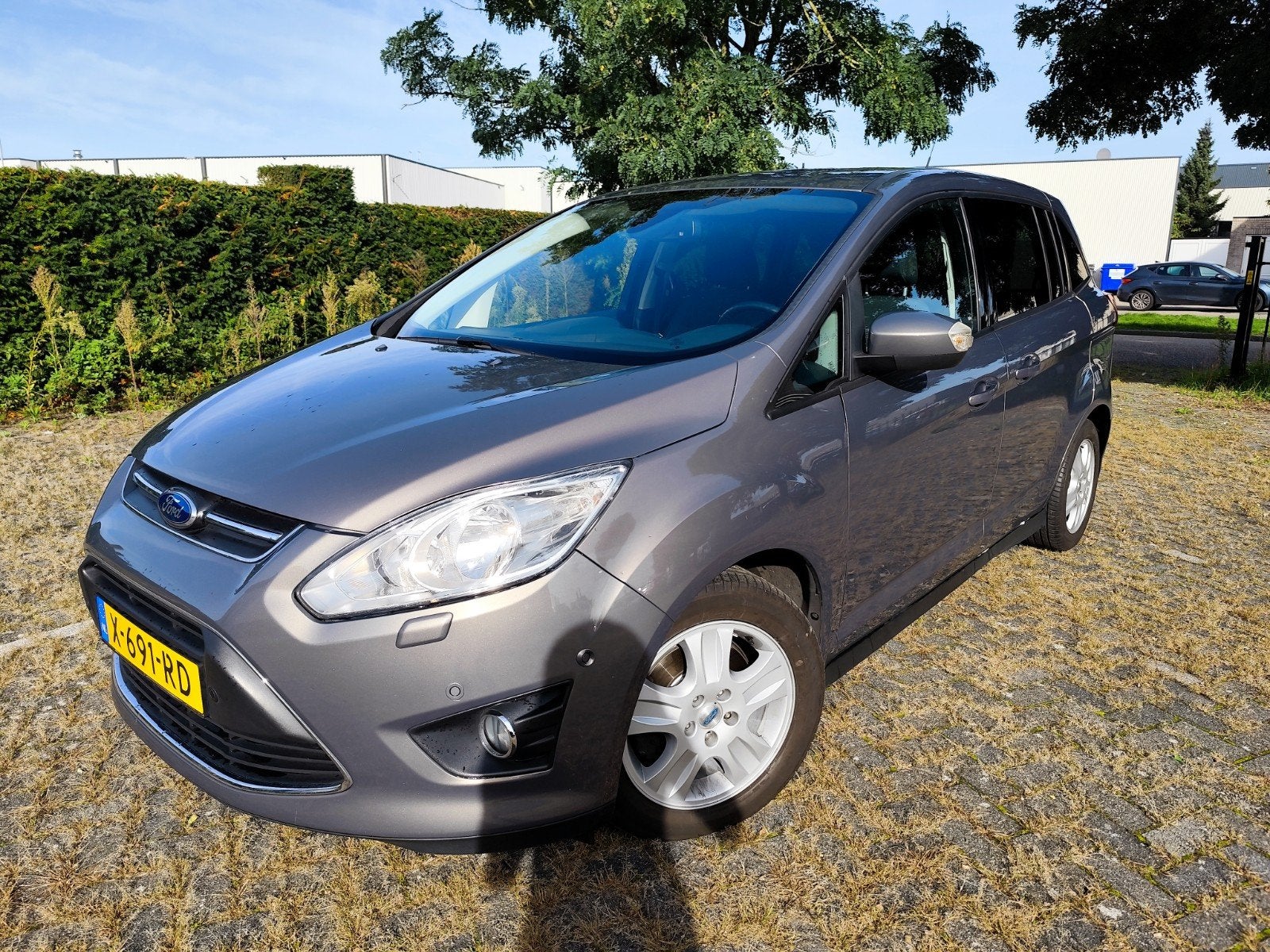 Ford Grand C-Max nieuwe distributieriem! nette auto, Auto's, Voorwielaandrijving, 745 kg, 125 pk, Bruin