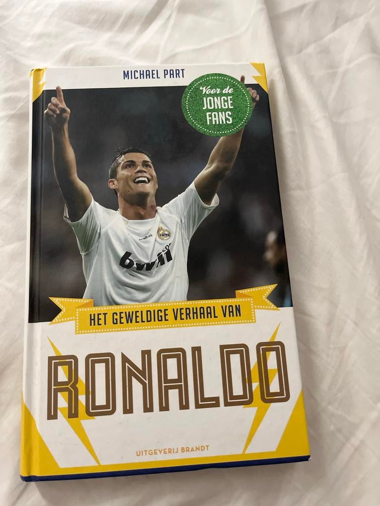 Ronaldo boek, Boeken, Sportboeken, Michael Part, Ophalen of Verzenden, Zo goed als nieuw, Balsport
