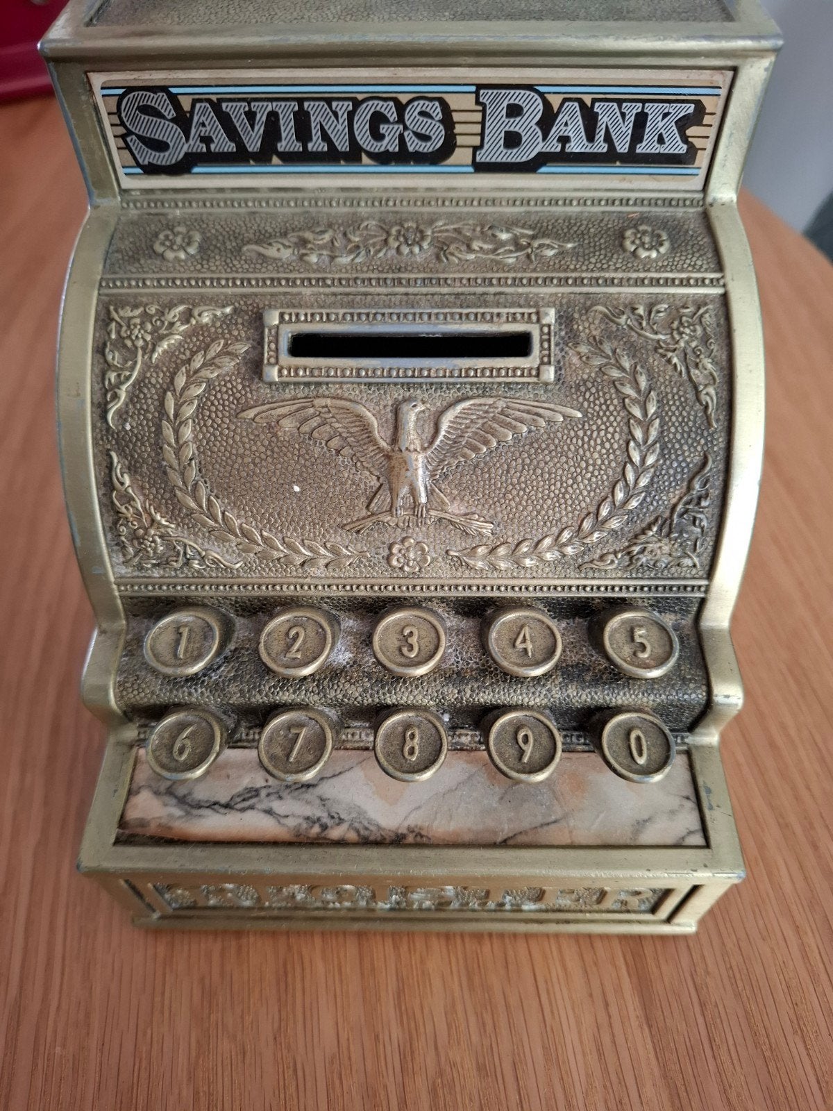 Vintage spaarpot 'Savings Bank' - Goudkleurig metaal, Verzamelen, Ophalen of Verzenden, Gebruikt