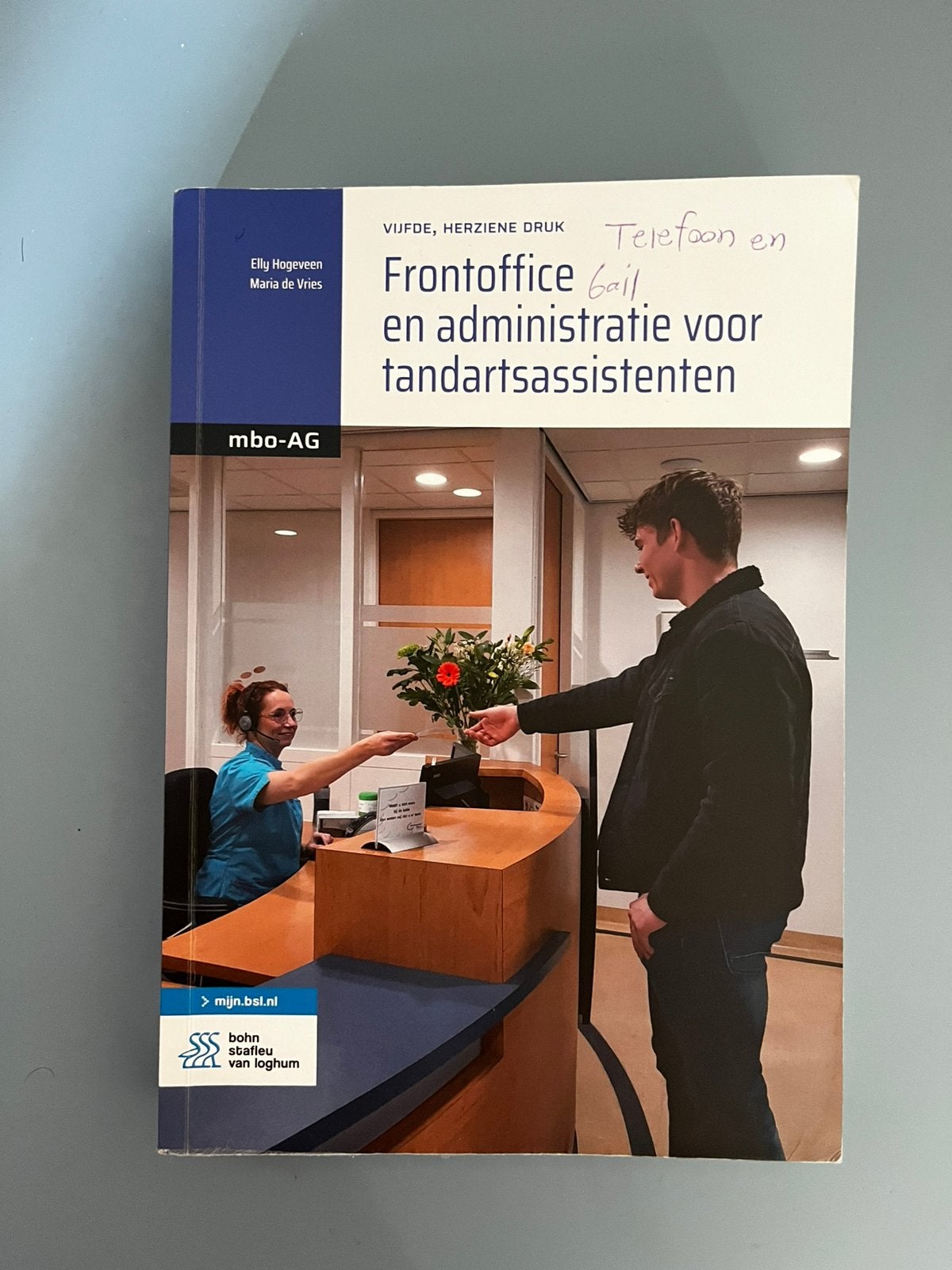 Frontoffice  en administratie voor tandartsassistenten, Boeken, Studieboeken en Cursussen, Ophalen of Verzenden, Gelezen