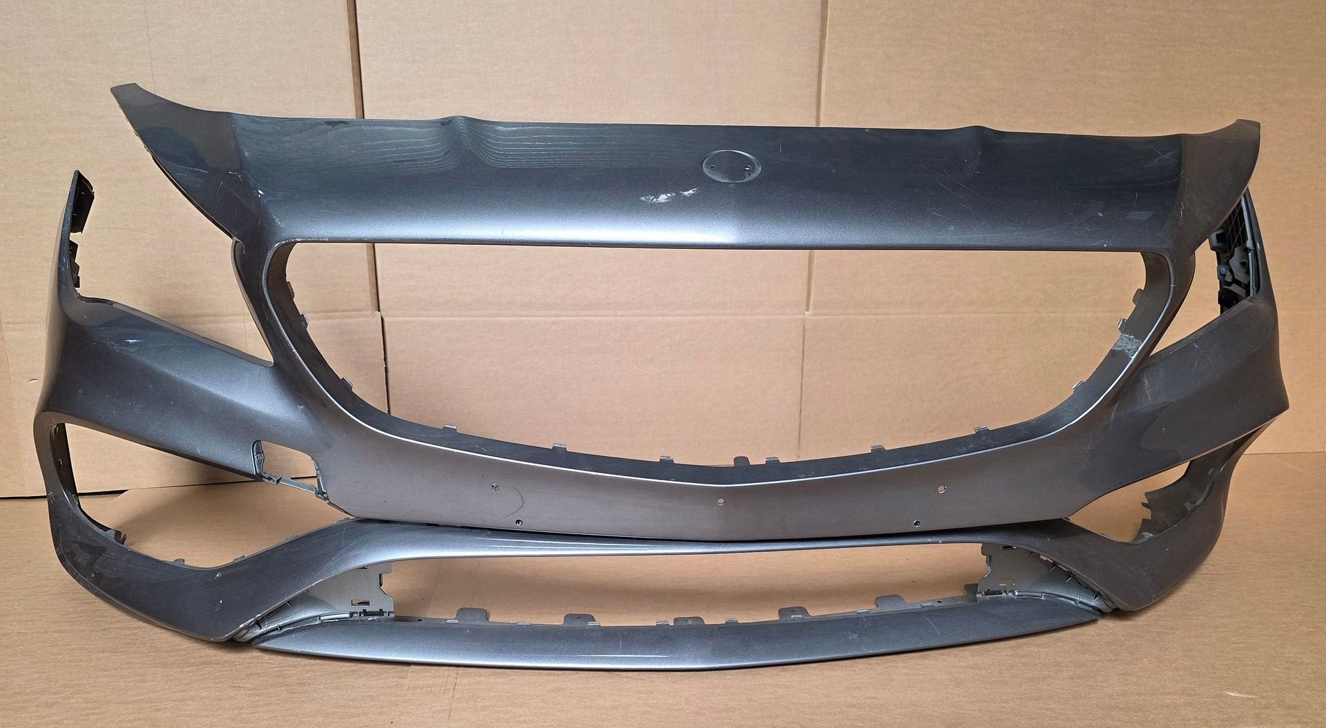 Voorbumper Cla Klasse W117 Facelift AMG A1178856700 6xPDC, Gebruikt, -, Voor, Ophalen of Verzenden