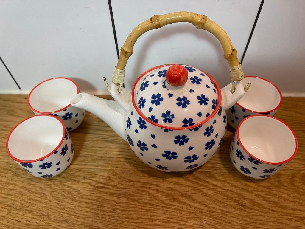 Vintage Japans /Chinees theepotje/trekpotje met 4 kopjes, Ophalen of Verzenden
