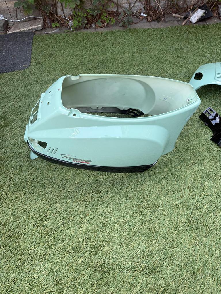 Gts toscana dynamics kappenset mintgroen, Fietsen en Brommers, Brommeronderdelen | Scooters, Ophalen of Verzenden, Nieuw, Kap