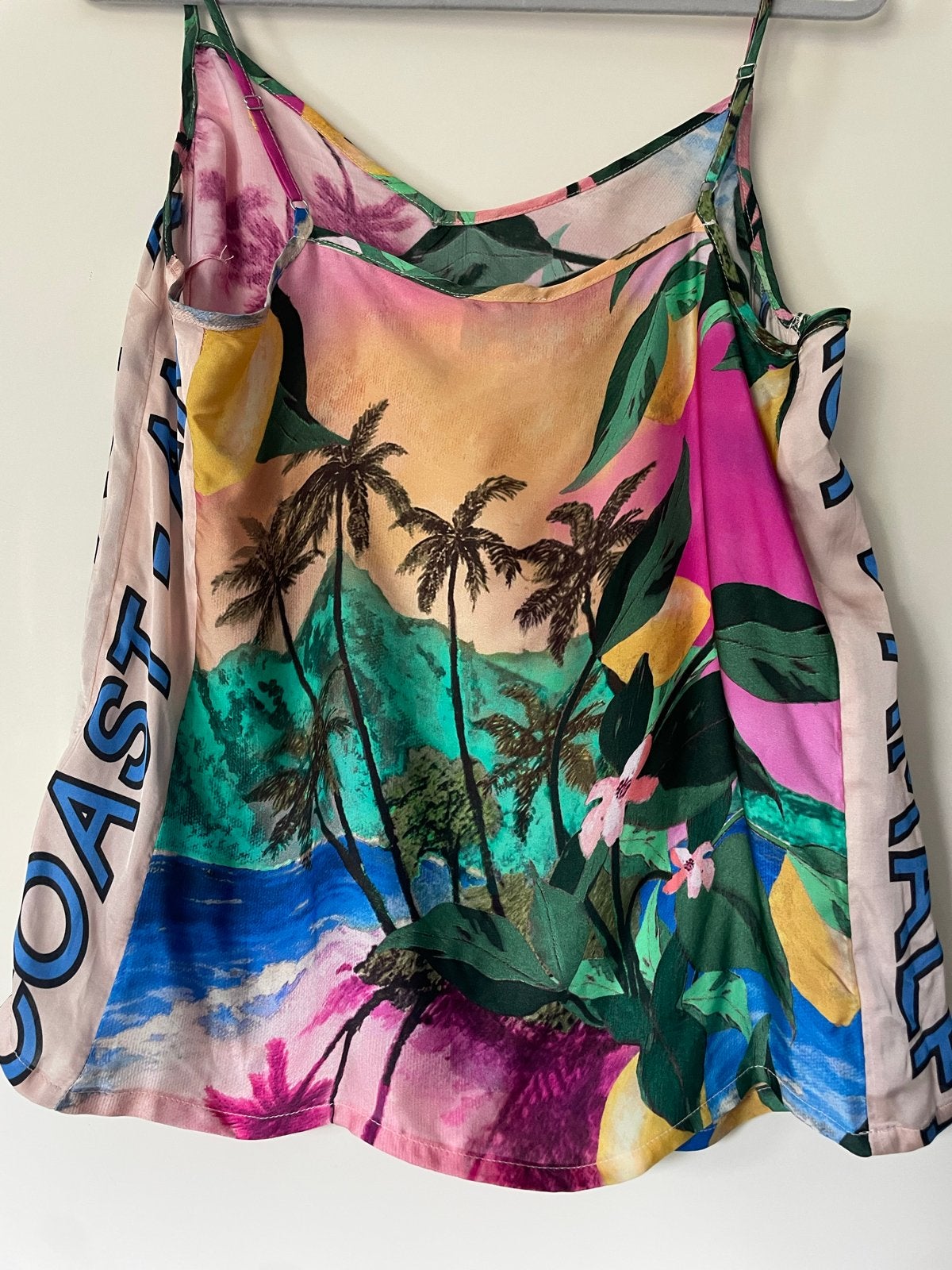 Nieuw top met tropische print, maat M, Kleding | Dames, Tops, Nieuw, Maat 38/40 (M), Overige kleuren, Zonder mouw, Ophalen of Verzenden