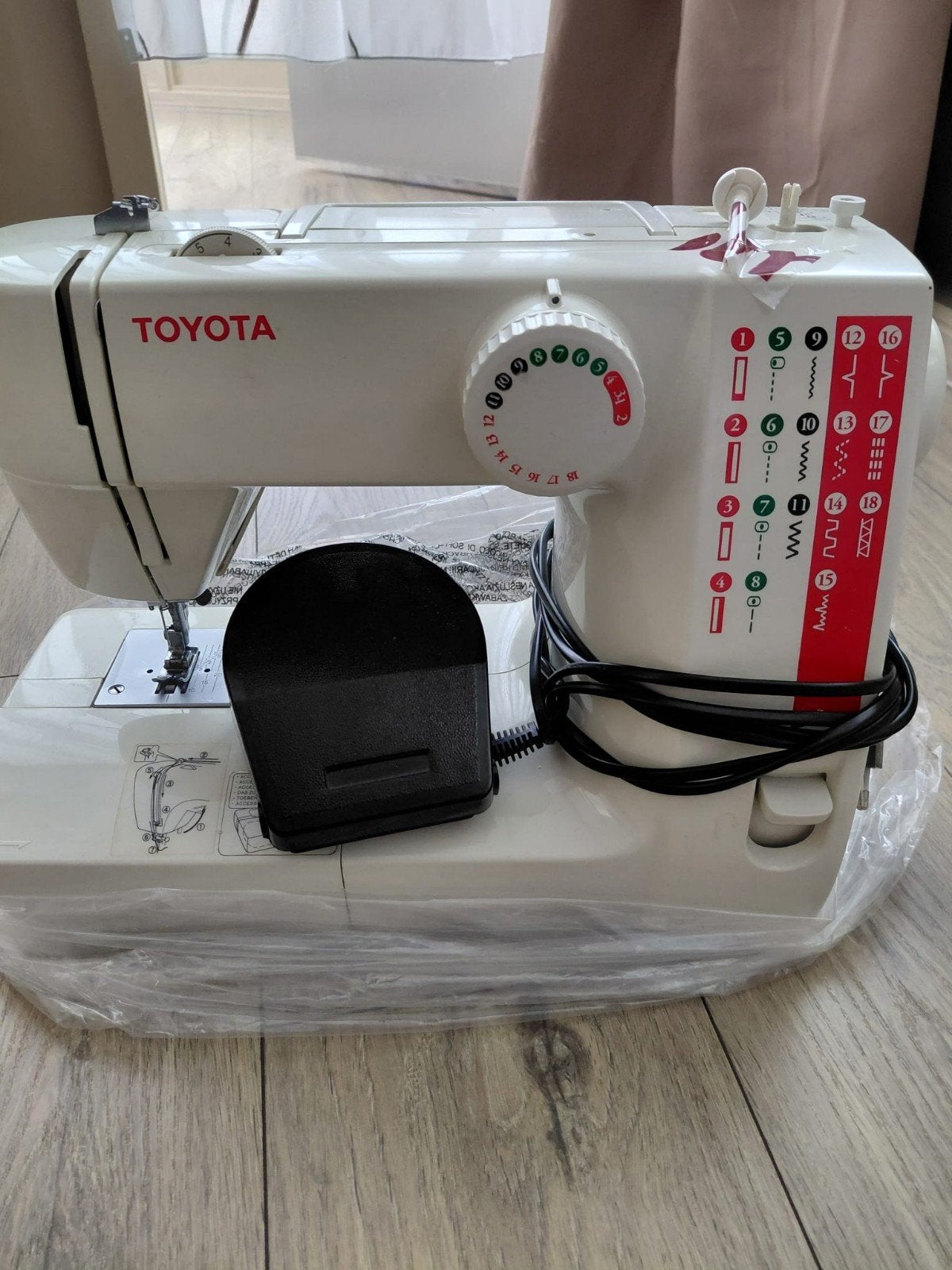 Te koop., Ophalen, Gebruikt, Naaimachine, Overige merken
