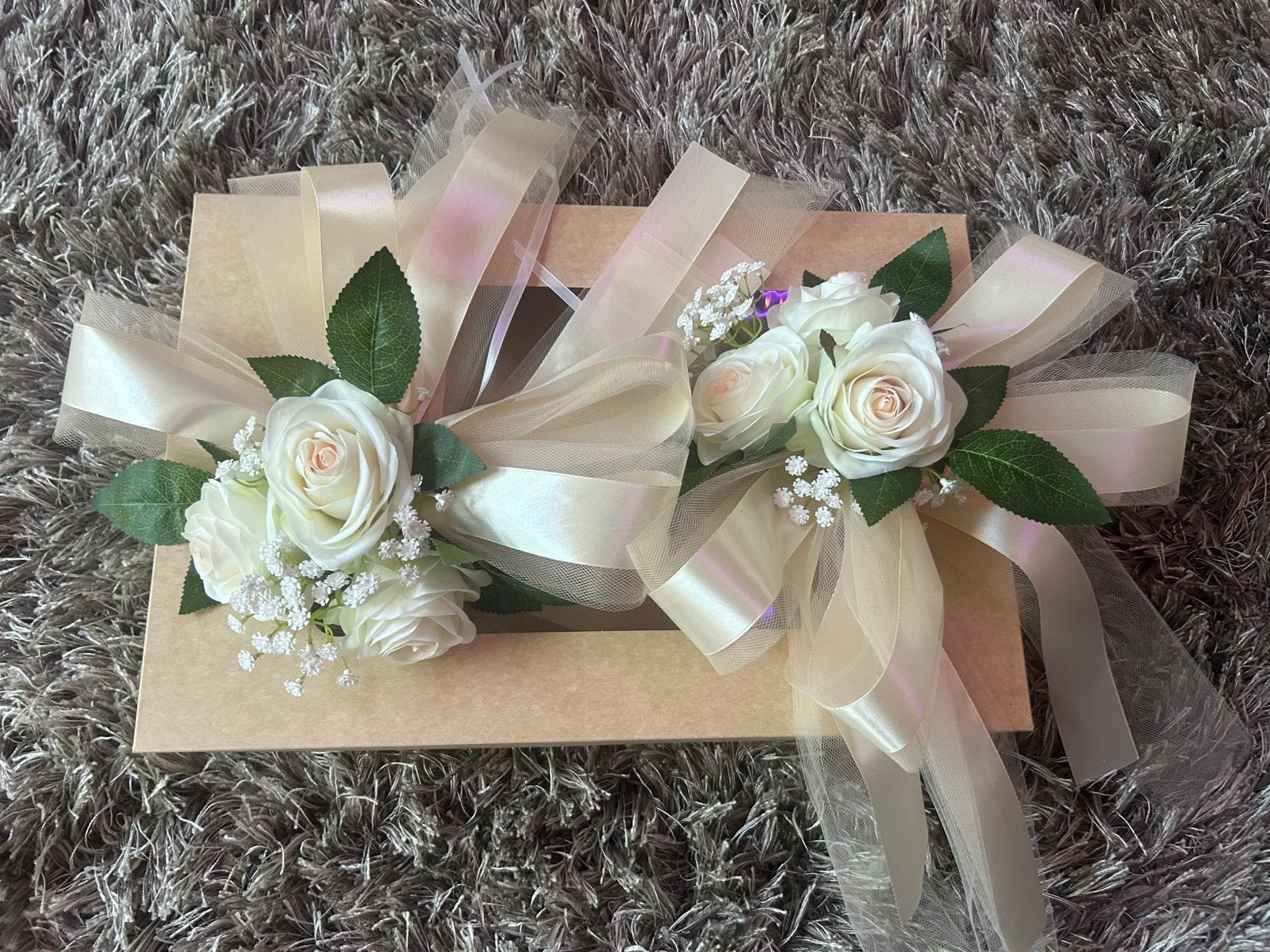 Auto decoratie / auto boeket 2 x, Ophalen, Zo goed als nieuw, Beige, Accessoires