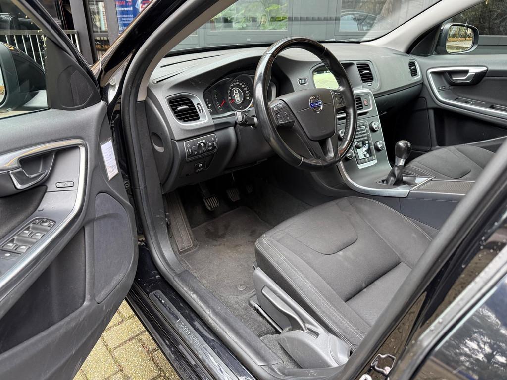 Volvo V60 1.6 D2 Momentum | 2014 |, Auto's, Volvo, Voorwielaandrijving, Euro 5, Stof, Gebruikt
