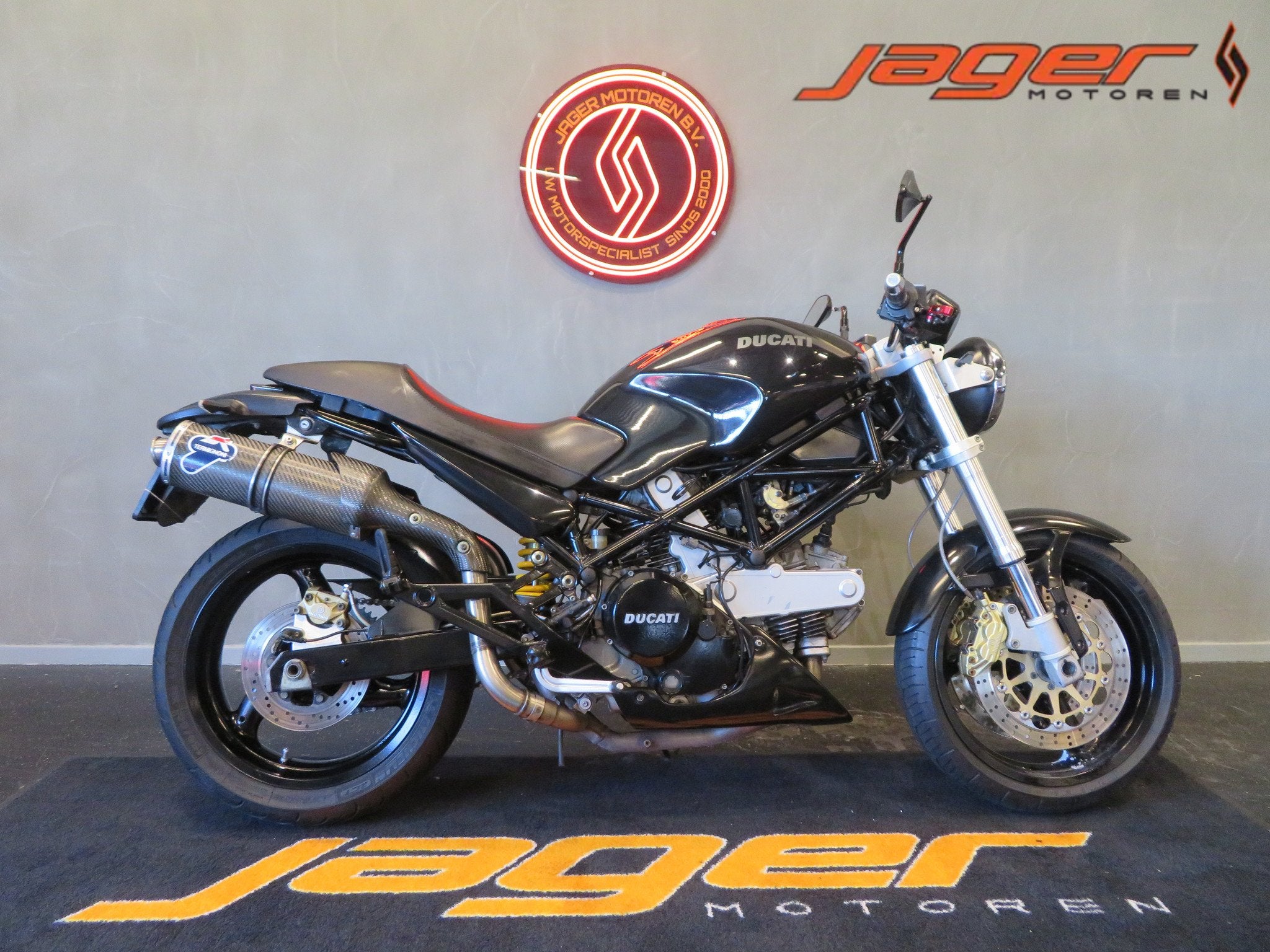 Ducati MONSTER 620I DARK TERMIGNONI! (bj 2002), Motoren, Motoren | Ducati, Bedrijf, 620 cc, Naked bike