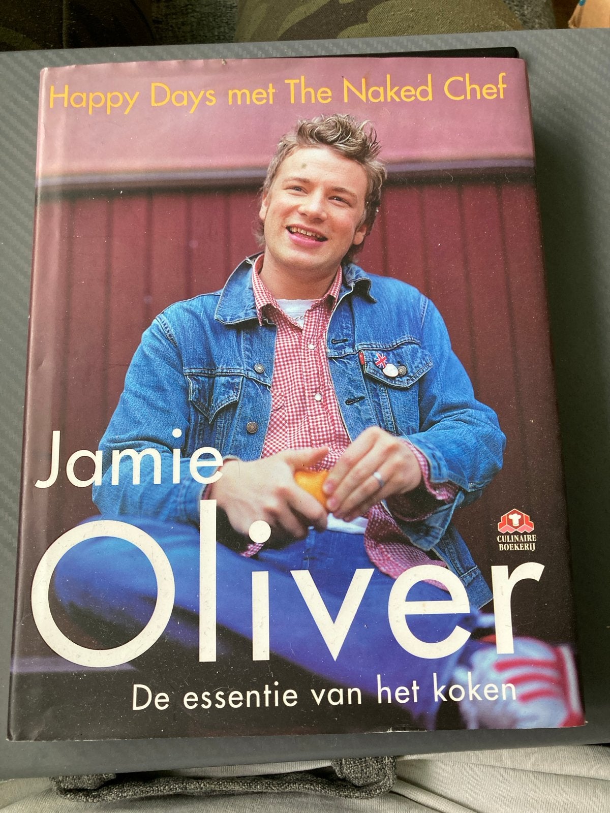 Happy Days met The Naked Chef - Jamie Oliver kookboek, Boeken, Ophalen of Verzenden, Gelezen