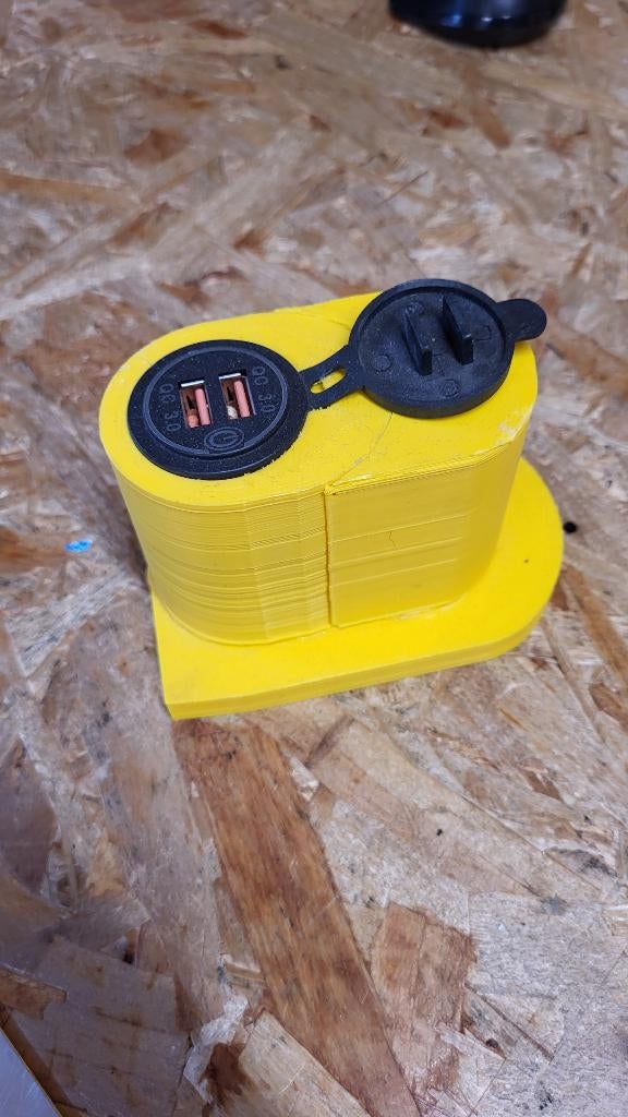 Ryobi powerbank voor 18 v accu, Ophalen of Verzenden, Zo goed als nieuw