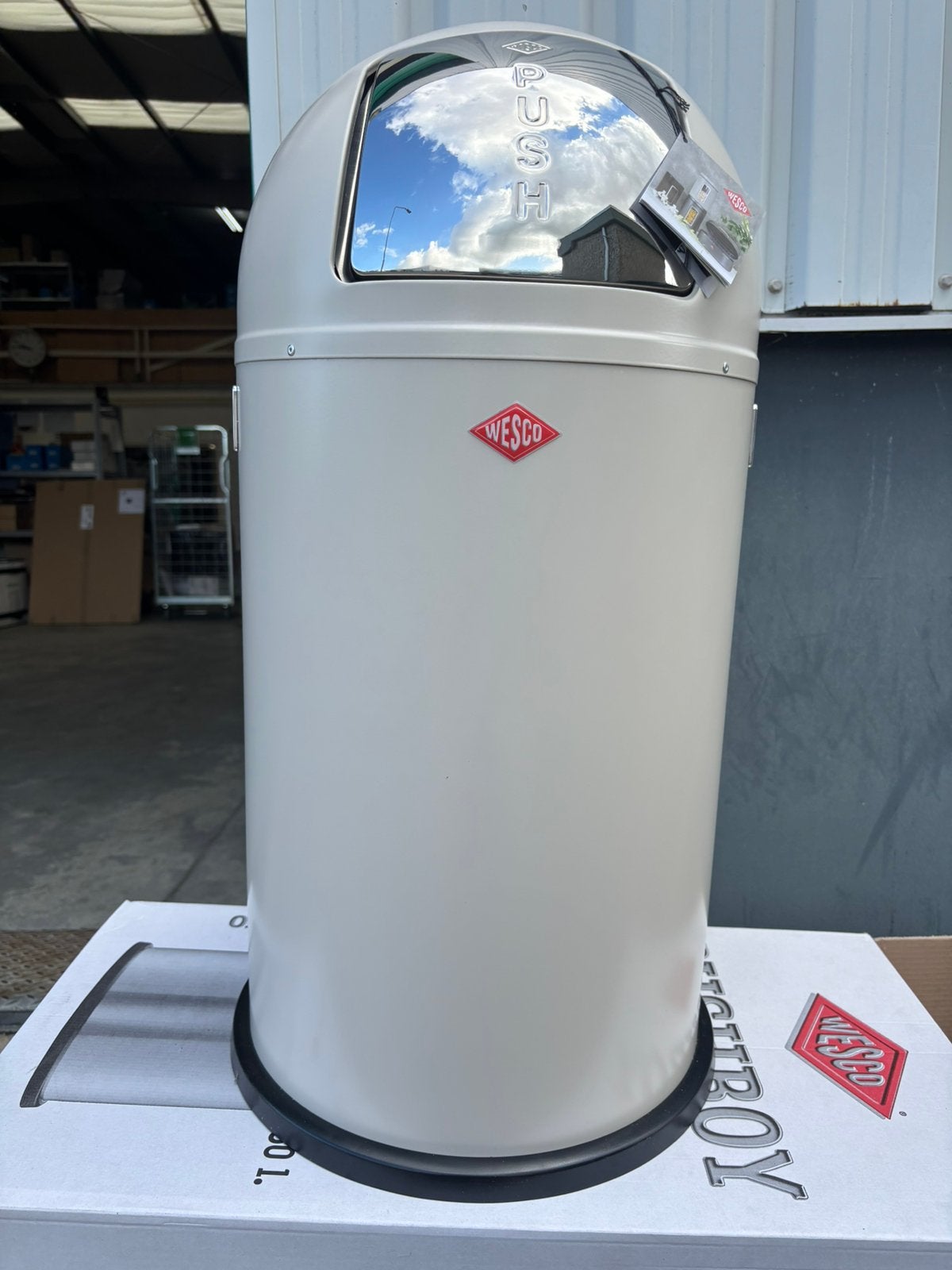 Wesco pushboy zandmat 50 liter, Huis en Inrichting, Woonaccessoires | Prullenbakken, 40 liter of meer, Ophalen of Verzenden, Zo goed als nieuw