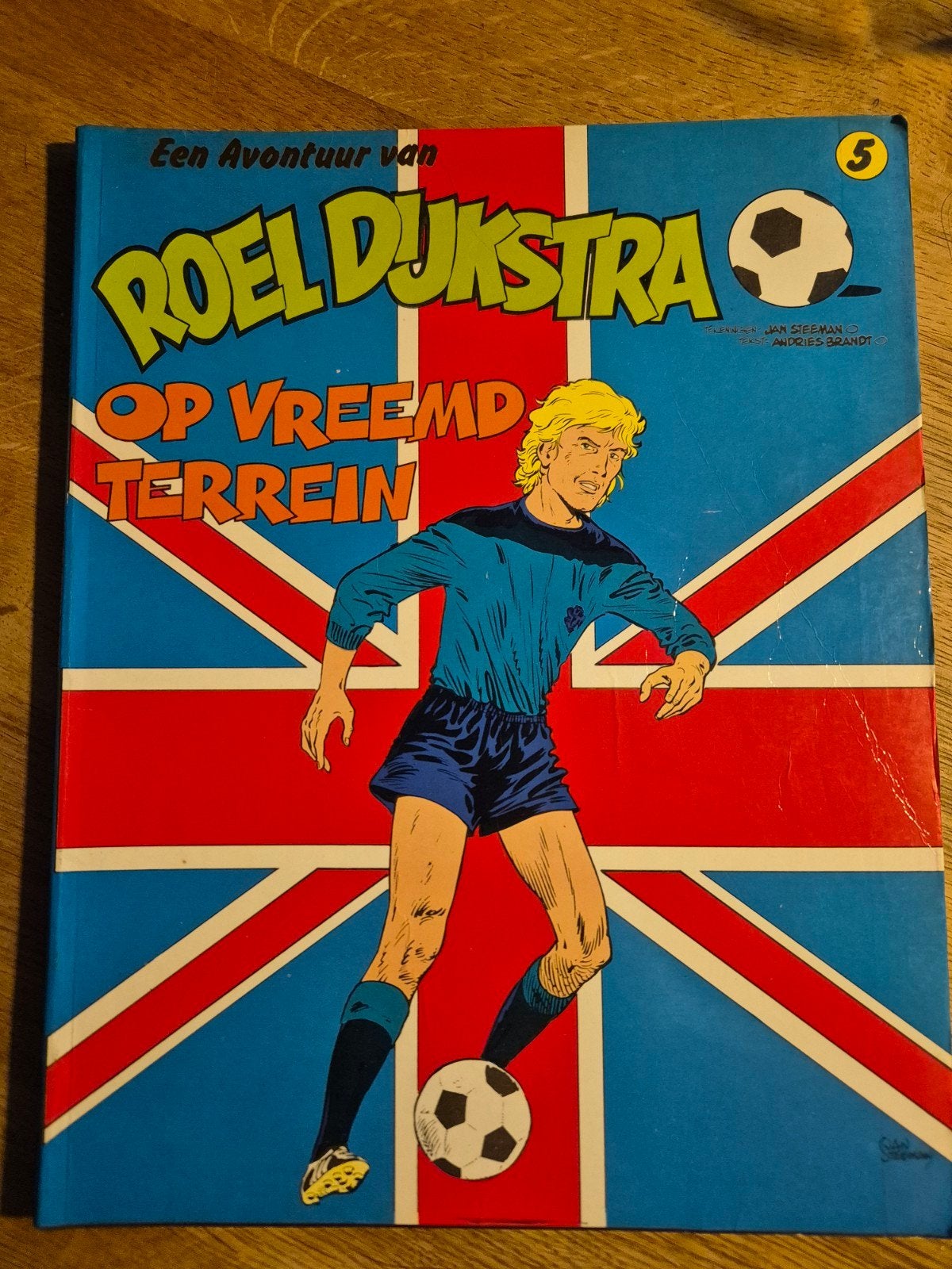 Roel Dijkstra - Op Vreemd Terrein (Nr. 5), Gelezen, Eén stripboek, Ophalen of Verzenden, Jan Steeman