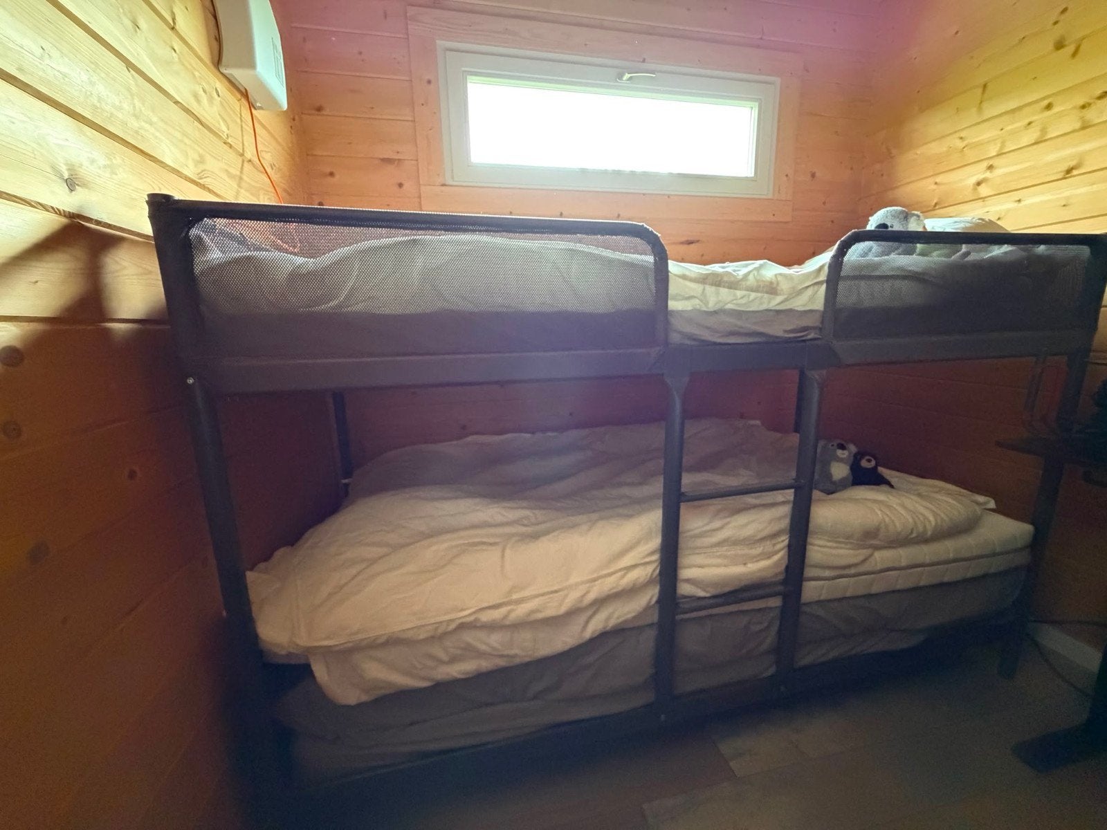 IKEA TUFFING Stapelbed - Donkergrijs, 90x200 cm, Ophalen, Gebruikt, 90 cm, 160 tot 180 cm