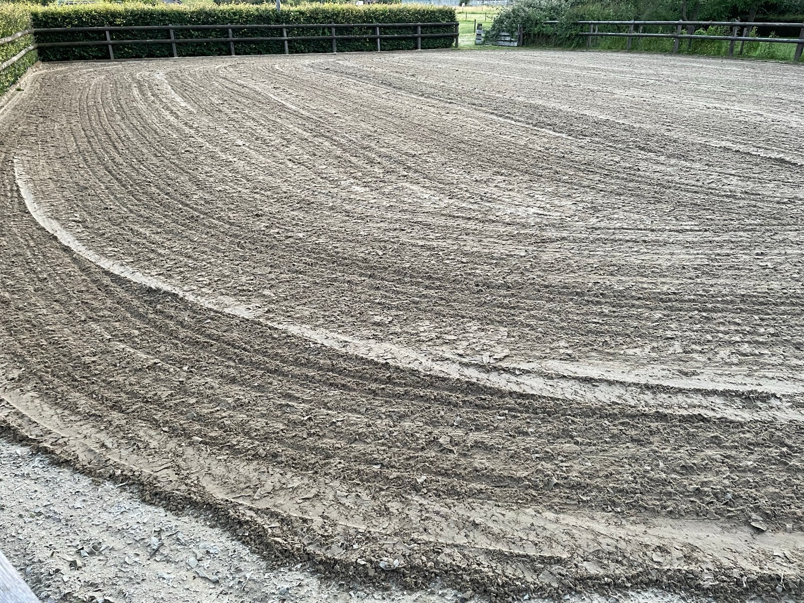 Gratis af te halen rijbak zand.