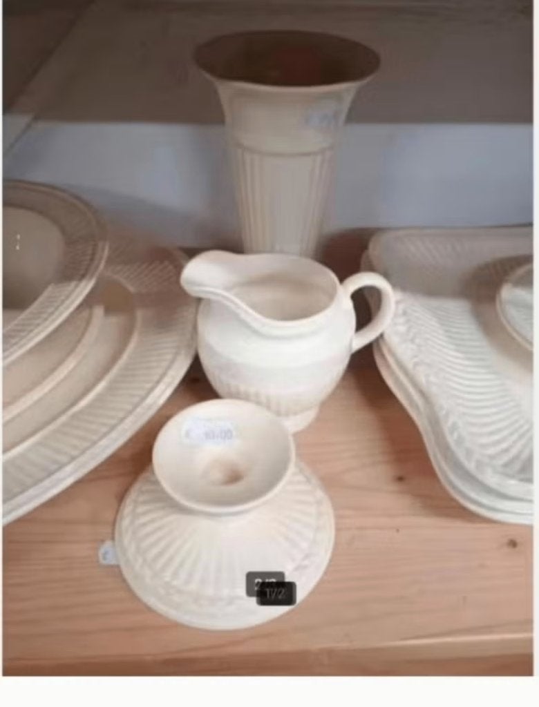 Wedgwood Edme serviesdelen gebaksbordjes papschaaltje etc, Ophalen