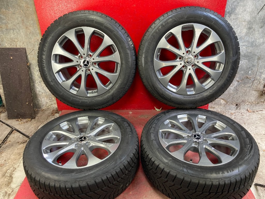 Winterbanden Mercedes GLC 235/60R18 Goodyear, Auto-onderdelen, 18 inch, Gebruikt, ., Banden en Velgen