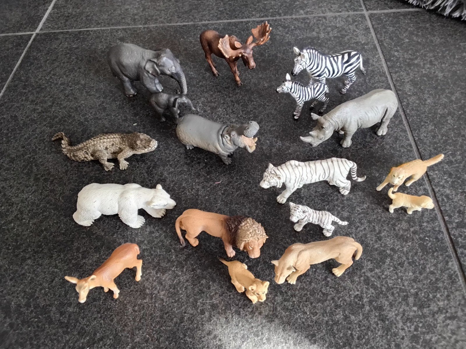 Schleich dierenverzameling, set van 17 div dieren. 4A., Verzamelen, Dierenverzamelingen, Ophalen of Verzenden, Zo goed als nieuw
