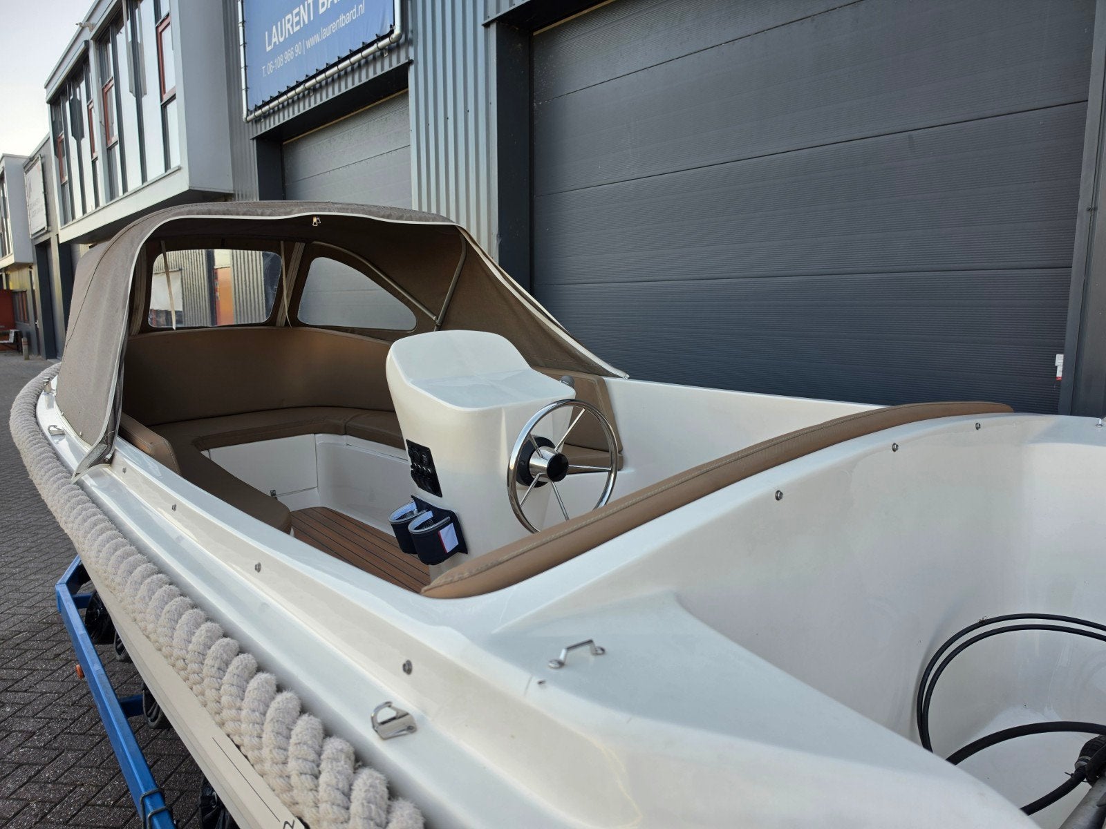 Prachtige Unique 480 Deluxe + Suzuki 15PK, Ophalen of Verzenden, Zo goed als nieuw, Lifestyle, Rondzit