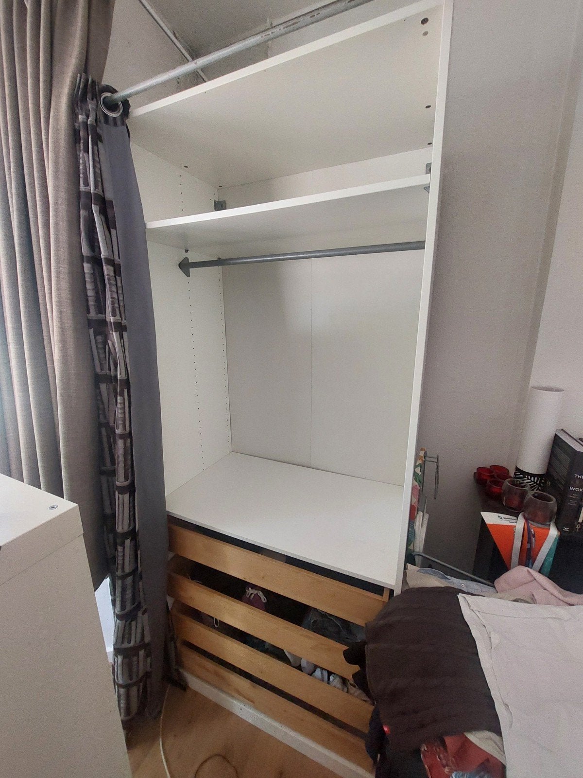Kast gratis op te halen in Maastricht, Ophalen, Gebruikt, 50 tot 75 cm, 200 cm of meer