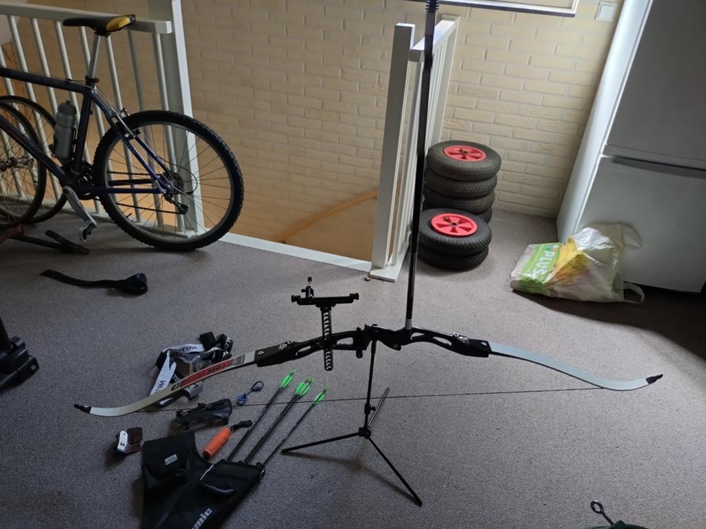 Complete Recurve Boog Set met Stabilisatiestang en 5 Pijlen, Sport en Fitness, Handboogschieten, Ophalen of Verzenden, Gebruikt