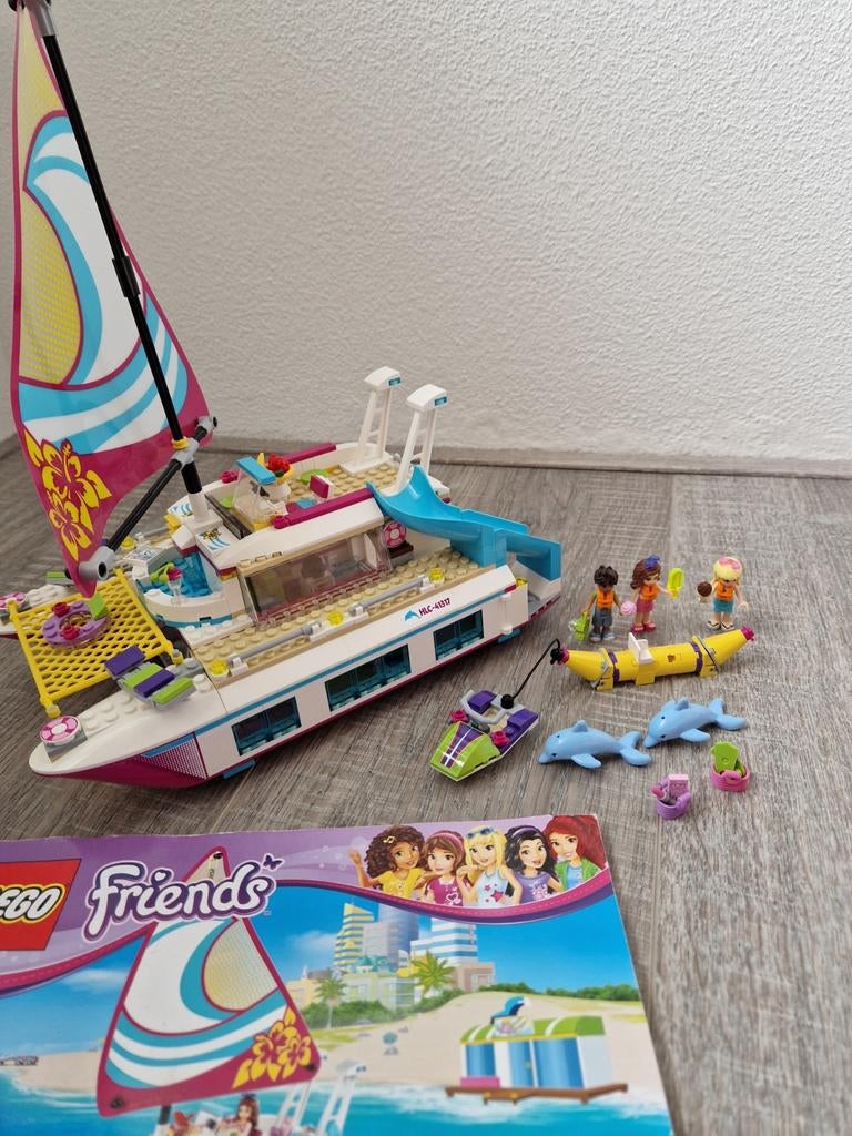 LEGO Friends 41317 Zonovergoten Catamaran (compleet), Gebruikt, Lego, Friends, Ophalen of Verzenden
