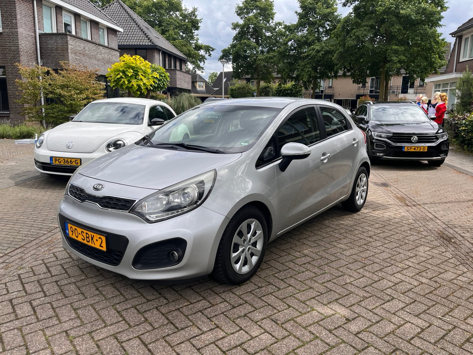 Kia Rio 1.2 2011 super-pack|climate|cruise|nap|APK|bluetooth, Auto's, Zwart, 4 cilinders, 49 €/maand, Origineel Nederlands