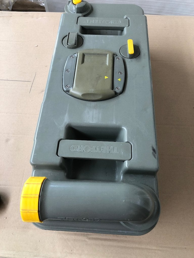 Thetford casette toilet, compleet met casette, Ophalen, Gebruikt
