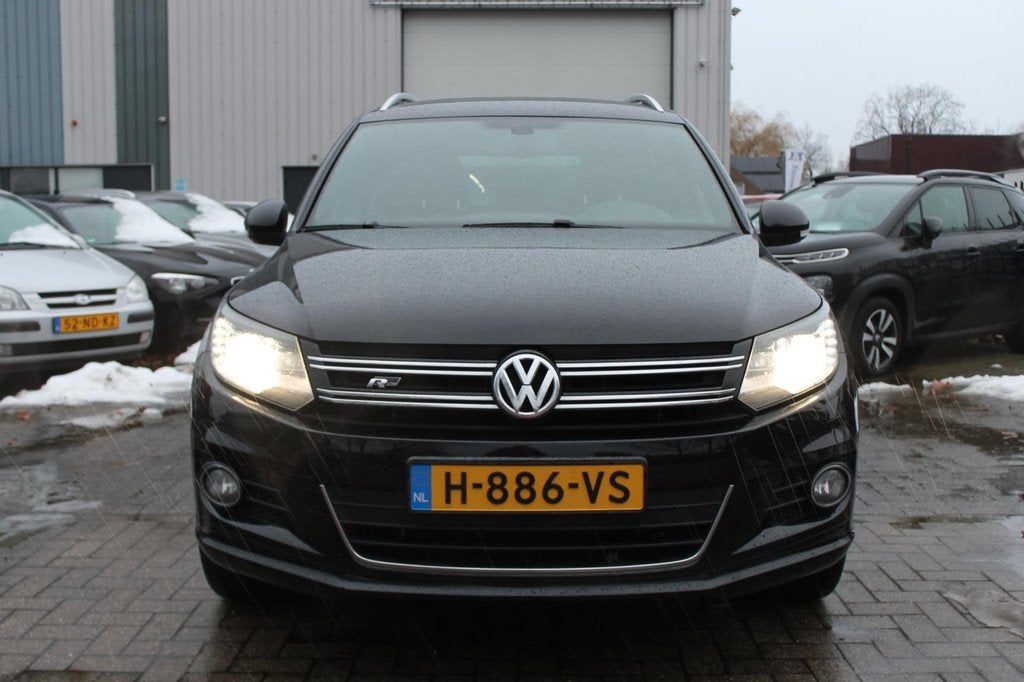 Volkswagen Tiguan 1.4 TSI R-line Edition 160PK Navi Cruise L, Voorwielaandrijving, Euro 5, Zwart, 4 cilinders