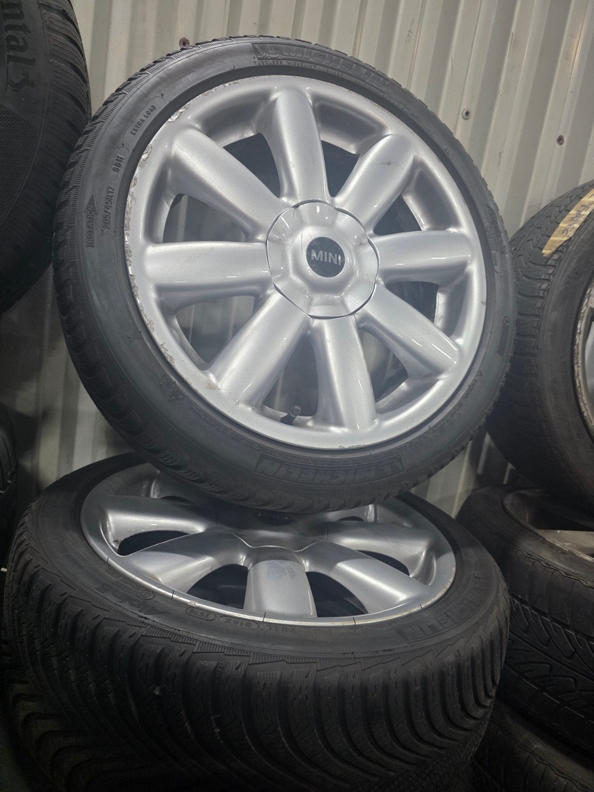 Mini Cooper 17 inch velgen met Michelin winterbanden, Ophalen, Gebruikt, Banden en Velgen, 17 inch
