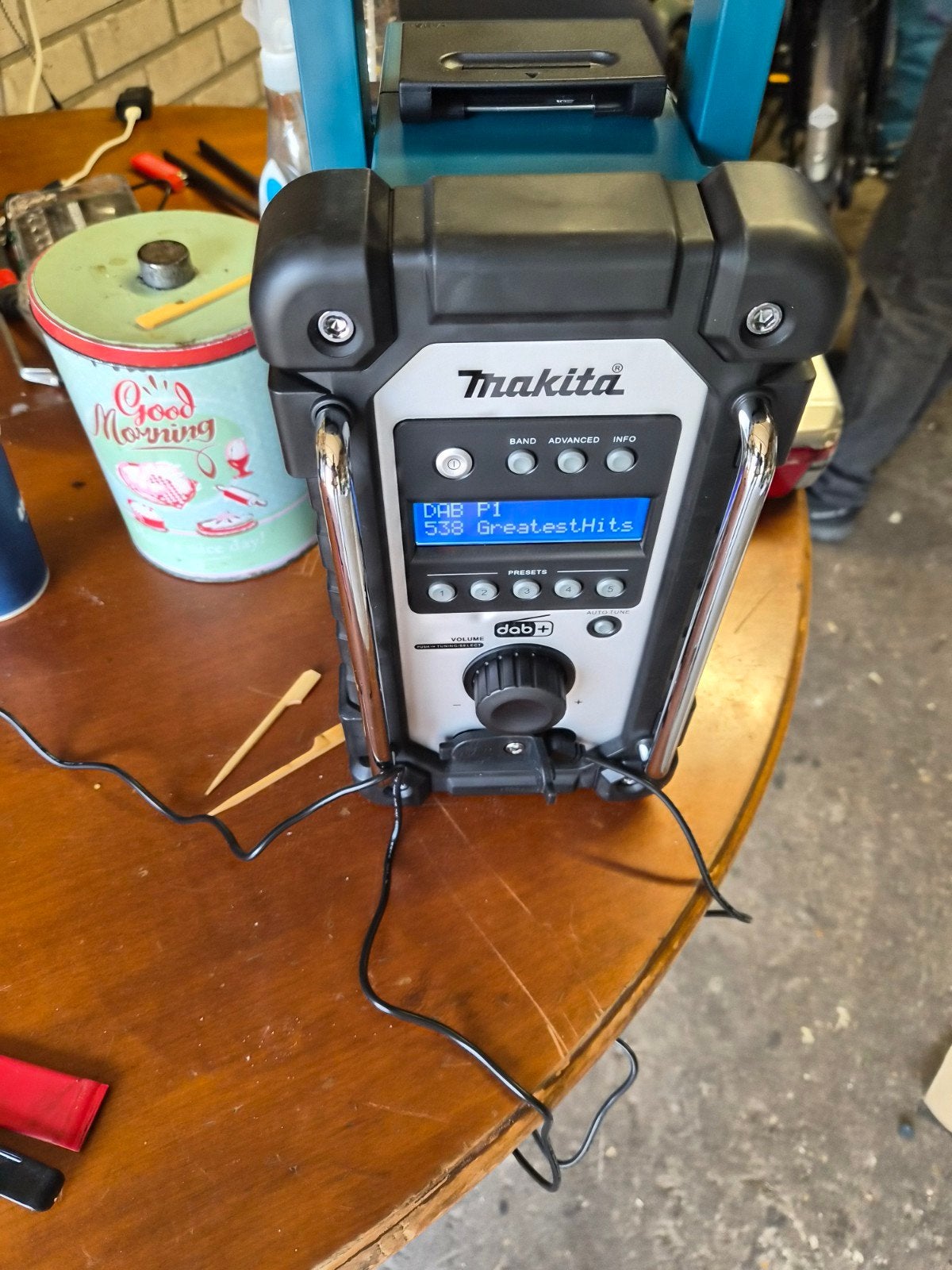 Makita DMR110N DAB+ Bouwradio - Zo goed als nieuw, Audio, Tv en Foto, Radio's, Ophalen of Verzenden, Zo goed als nieuw, Bouwradio