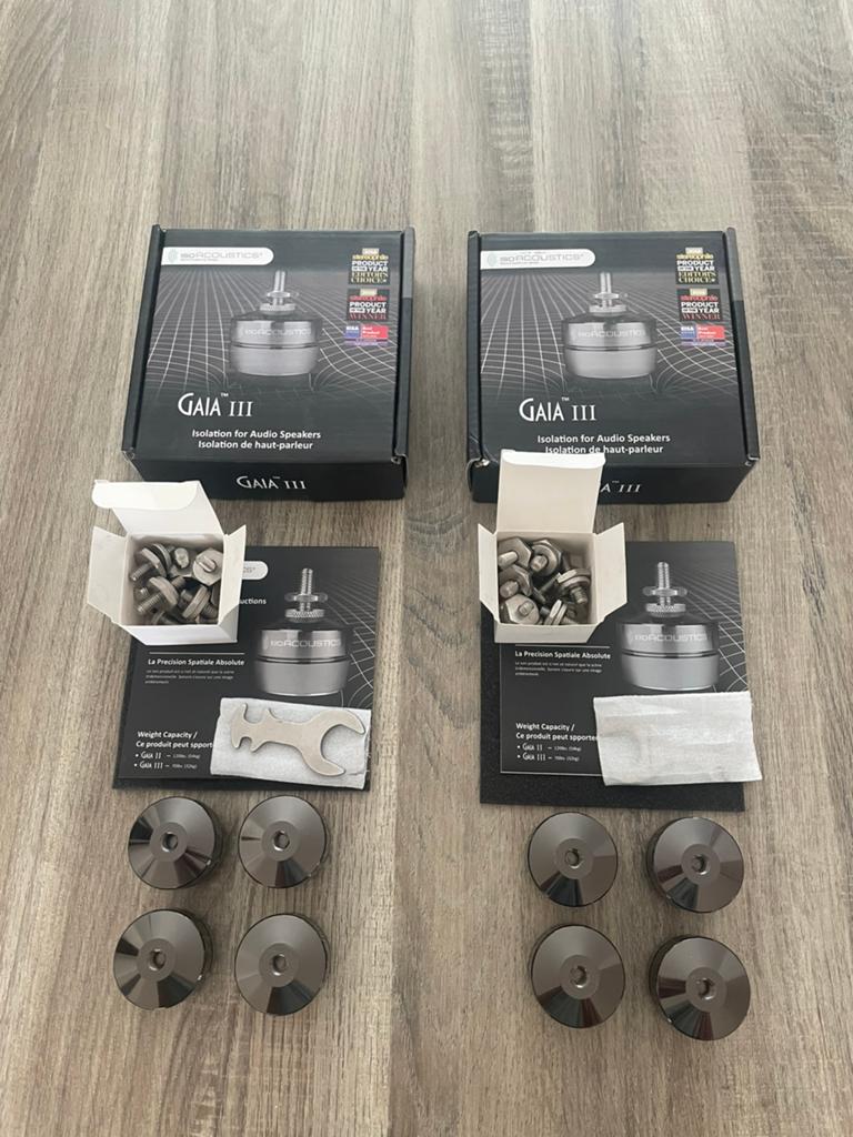 Isoacoustics Gaia 3, 2 sets in nieuwstaat, Audio, Tv en Foto, Luidsprekers, Overige merken, Ophalen of Verzenden, Zo goed als nieuw