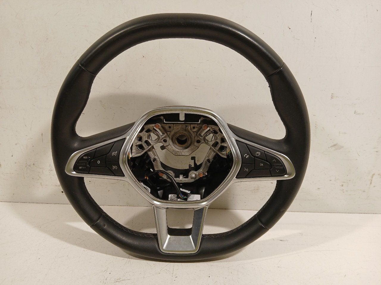 Stuur Renault Clio, Auto-onderdelen, Onderdelen@venauto.nl, Van der Ven Autorecycling B.V., Gebruikt, Ettenseweg 76, 4706 PB Roosendaal, The Netherlands