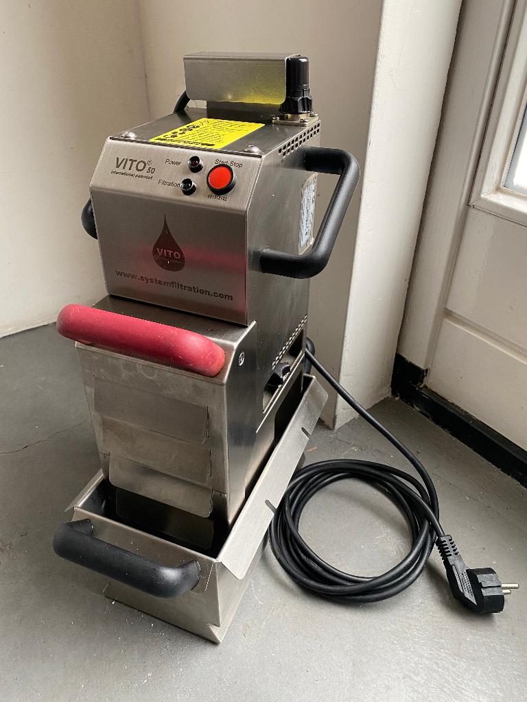 Vito mobiel frituur filter / oliefilter systeem bakwand, Ophalen, Zo goed als nieuw