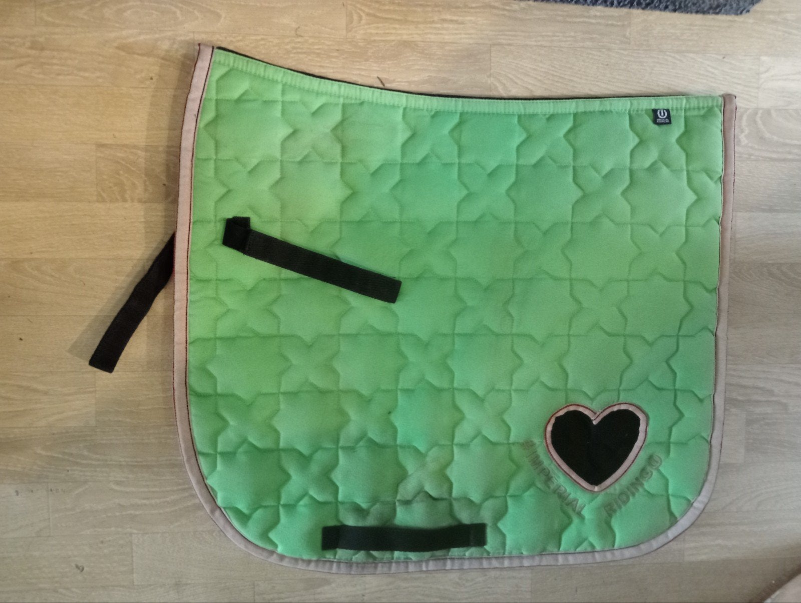 Leuk Imperial Riding dressuur dekje met hart mt full, Ophalen of Verzenden