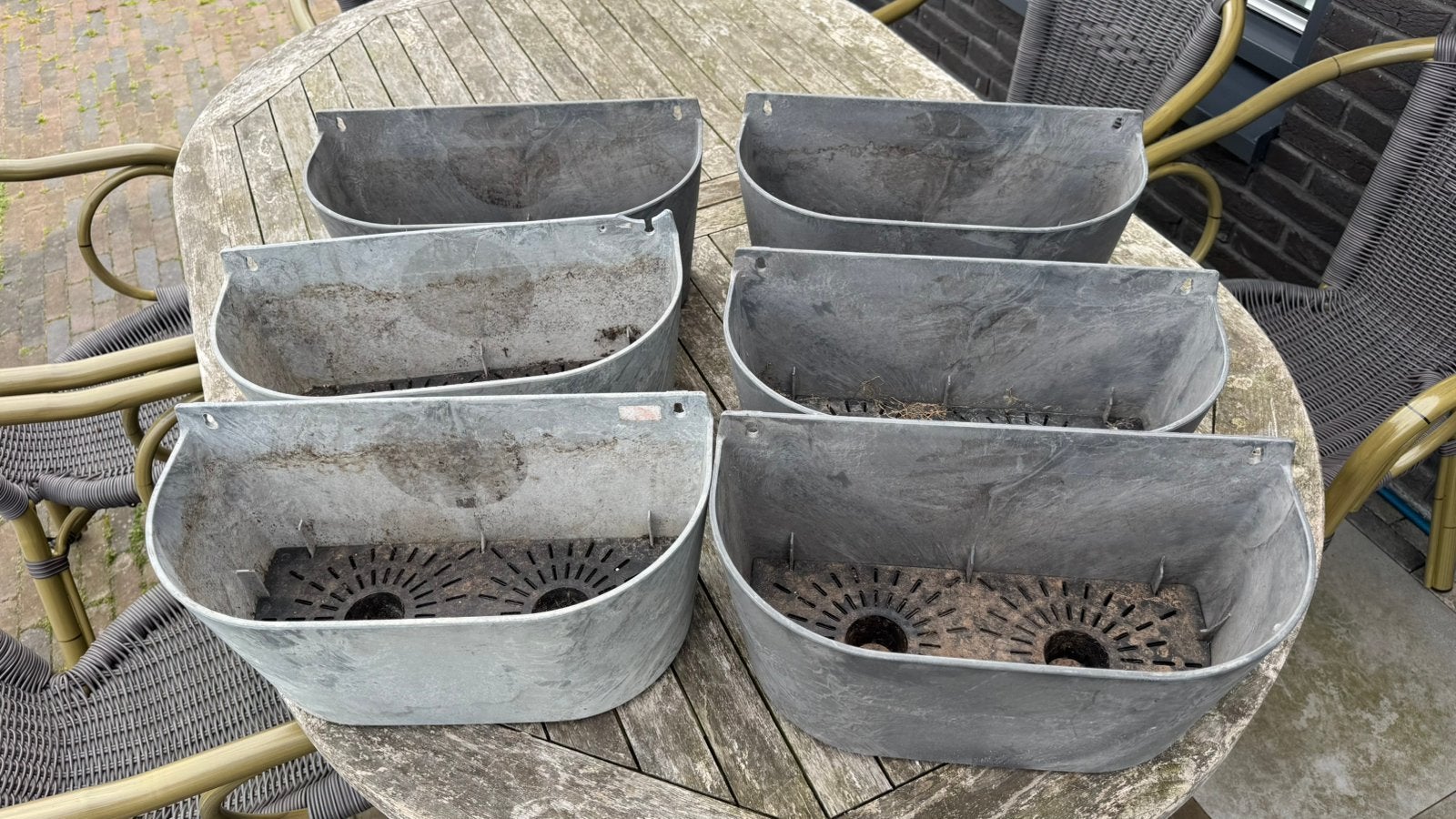 6x Kunststof Bloembakken voor Balkon of Tuin, Tuin en Terras, Bloembakken en Plantenbakken, Ophalen, Kunststof, Gebruikt, Minder dan 30 cm