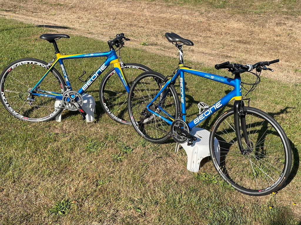 2x BeOne racefietsen | AA Cycling Team editie | Tacx trainer, Fietsen en Brommers, Fietsen | Racefietsen, 28 inch, Gebruikt, Carbon