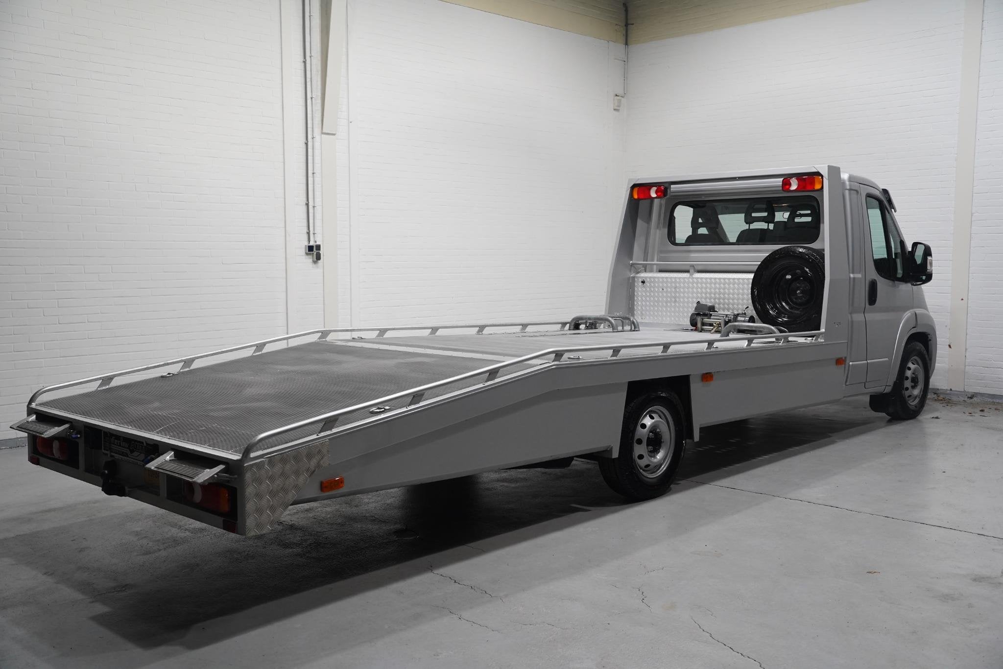 Fiat Ducato 2.2 Mjet 140 pk Autotransporter Tijhof BPM vrij, Voorwielaandrijving, Stof, Gebruikt, 4 cilinders