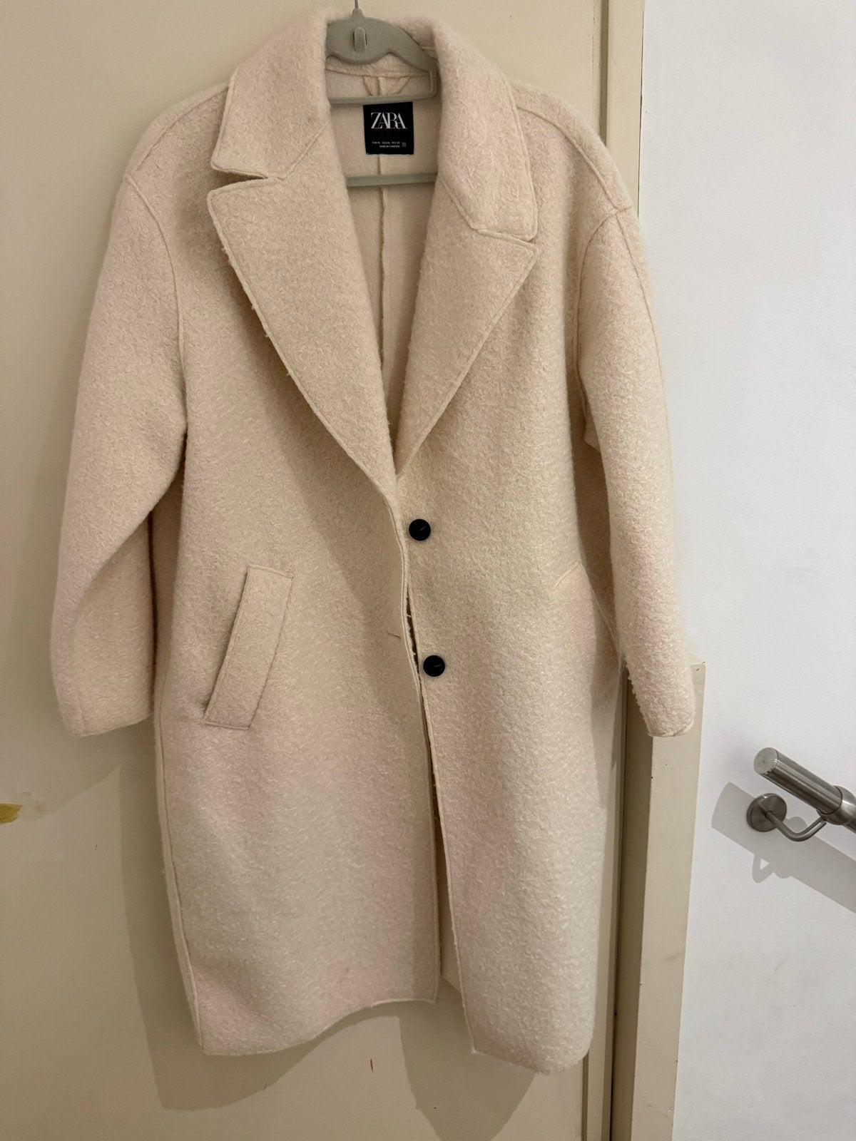 Zara Dames Crèmekleurige Bouclé Jas - Maat XL, Ophalen of Verzenden, Zo goed als nieuw, Maat 46/48 (XL) of groter, Beige