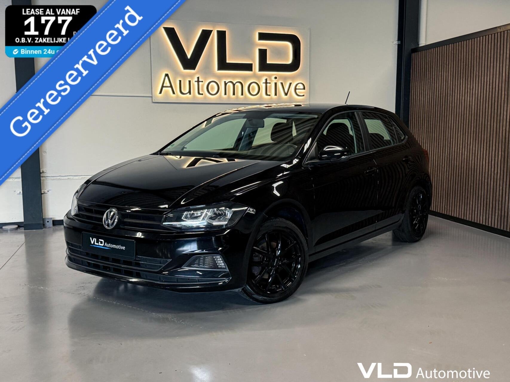 Volkswagen Polo 2017 1.0 MPI Trendline Carplay Airco, 1005 kg, Gebruikt, Met garantie (alle), Zwart