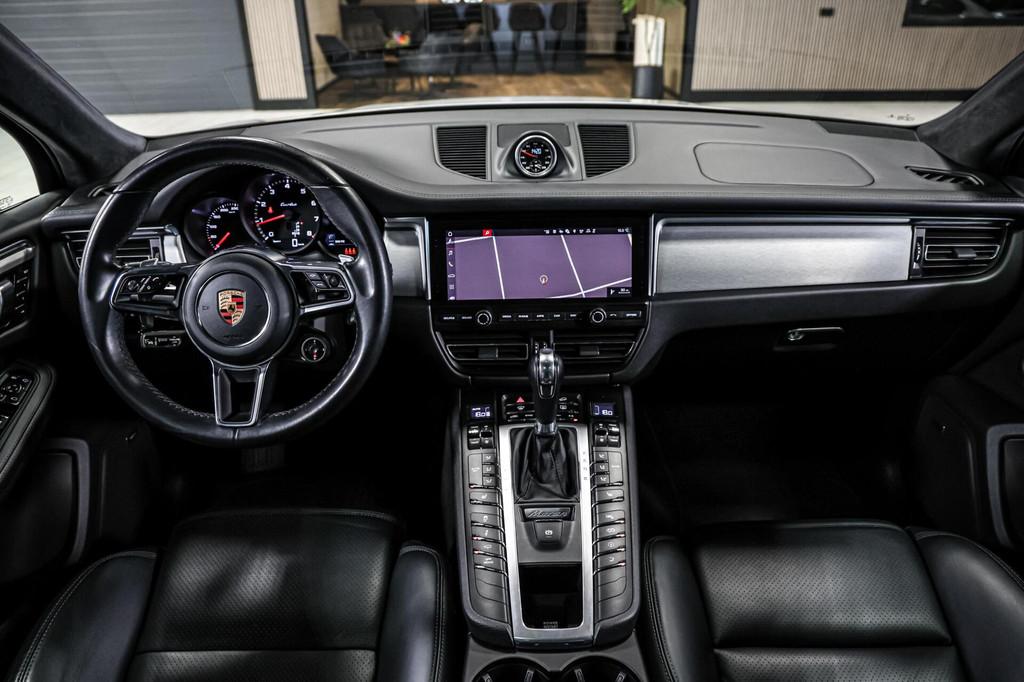Porsche Macan 2.9 Turbo|Krijtgrijs|Pano|Leder|Chrono|Luchtv., Automaat, Gebruikt, Met garantie (alle), 120 €/maand