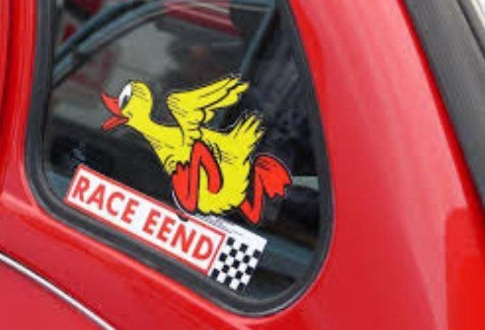 Grote sticker met daarop "Race Eend" Leuk voor op de 2cv, Ophalen of Verzenden, Nieuw, Auto of Motor