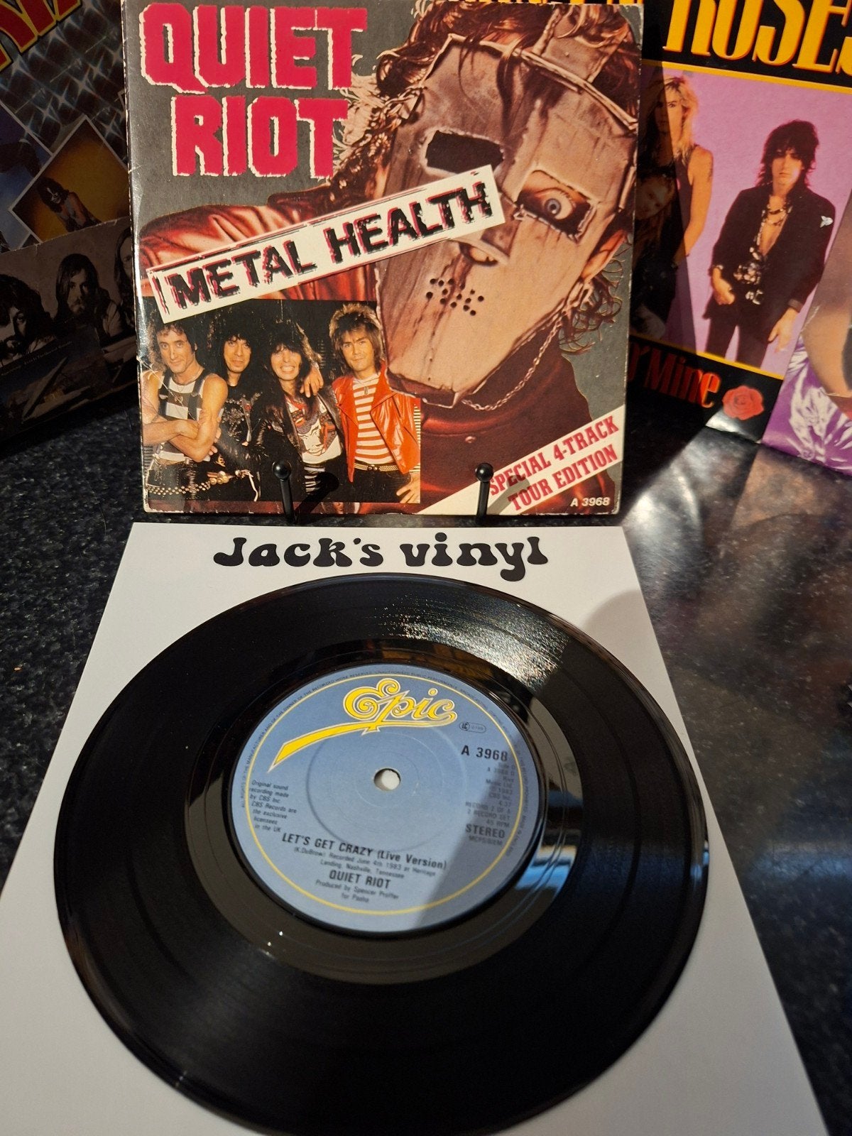 Quiet Riot - Metal Health ( 4-Track Tour Edition 1983), Hard Rock, 7 inch, Ophalen of Verzenden, Zo goed als nieuw